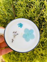 Cargar imagen en el visor de la galería, Ceramic White Coffee Mug