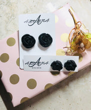 Load image into Gallery viewer, Verónica | Black Roses