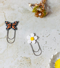 Load image into Gallery viewer, Paper clips for office, school and use office for women who loves style and fashion.