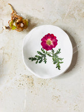 Load image into Gallery viewer, Unique handcrafted trinket trays with dried flowers. Real cute!