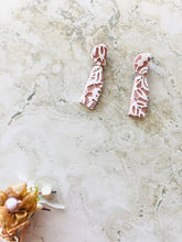 Load image into Gallery viewer, Texture flower clay lace