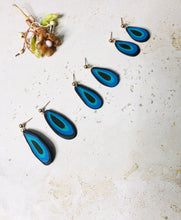 Load image into Gallery viewer, Hole drop earrings for her