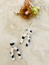 Load image into Gallery viewer, animal print handmade pendants