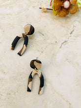 Load image into Gallery viewer, cheetha print animal pendants