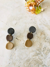 Load image into Gallery viewer, Sand textured drop earrings for women for night out