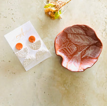 Load image into Gallery viewer, Polymer Clay stylish ring holder for all holidays