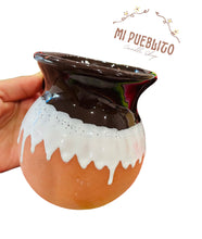 Load image into Gallery viewer, Cafe de la Olla Candle | Mexican Latte Aroma | Natural Soy Wax Blend | Authentic Coffee Aromatic Vela | Spices and Real Coffee Beans Candle