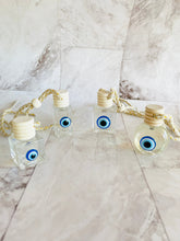 Cargar imagen en el visor de la galería, Ambientador para coche "Buena Suerte" | Difusor de aroma "Ojo de Pavo" (1 unidad) | Variedad de aromas
