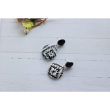Load image into Gallery viewer, Geometric Circle Earrings - OkayMujer Boutique

