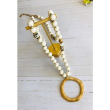 Cargar imagen en el visor de la galería, Gold round pendant - wood necklace - lightweight
