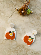 Load image into Gallery viewer, handcrafted autumn pumpkin spice polymer clay earrings 
