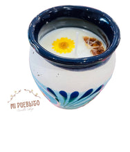 Load image into Gallery viewer, Authentic Cantarito Candle | Mexican Holiday Candle | Natural Soy Wax with Dried Flowers | Clay Mug with Spices | Color Espiga Large Candle
